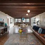 Palazzo Garzoni Apartamento *
